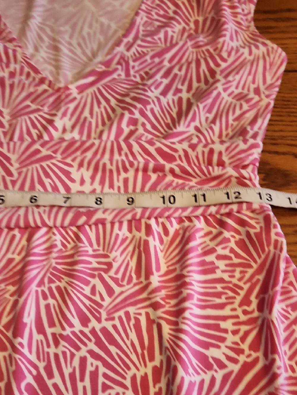 BCBGMaxAzria Pink and White V-Neck Midi Dress - Picture 11 of 12